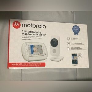 3.5” video baby monitor